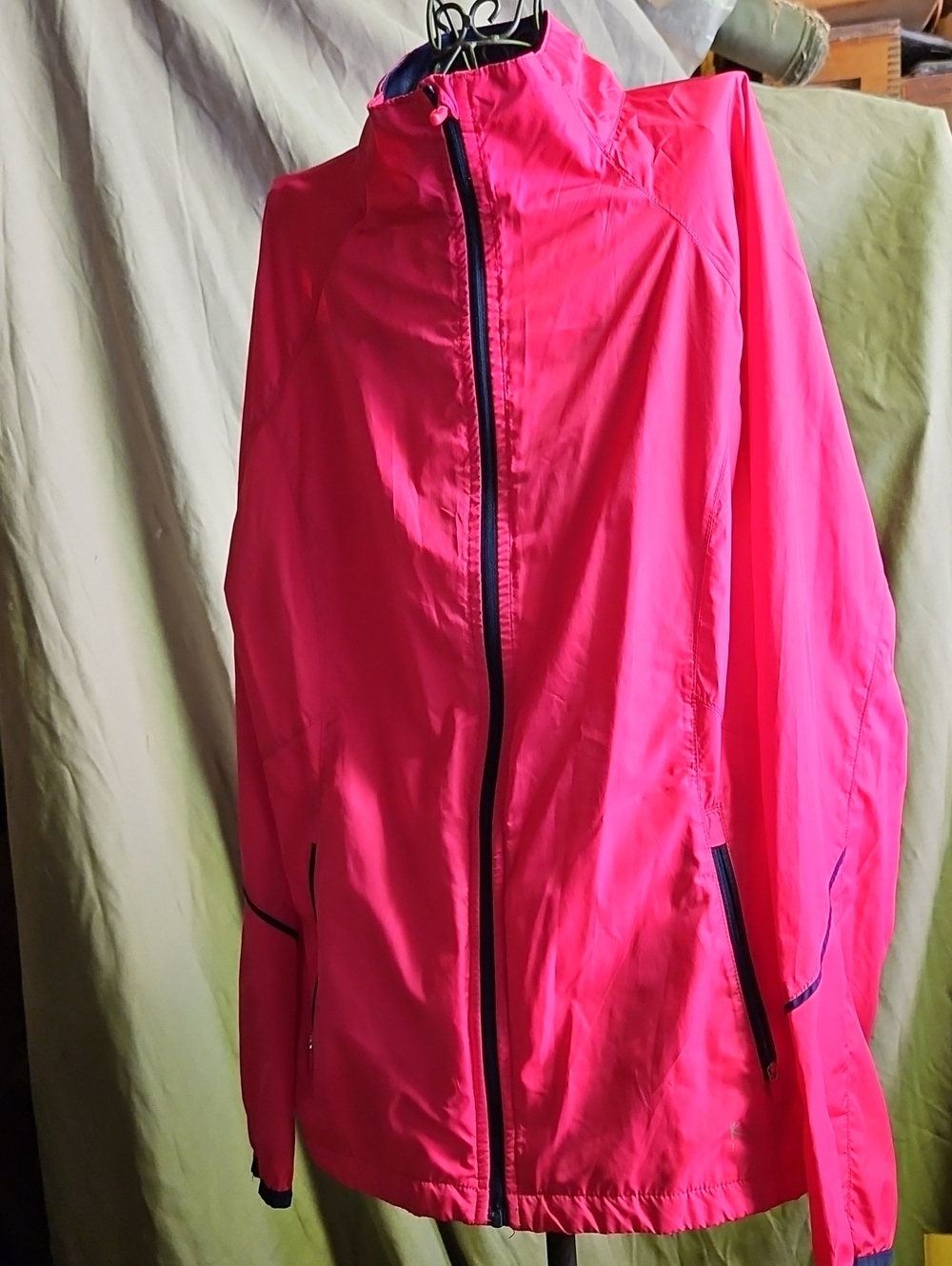 Danskin Now Hot Pink Lightweight Zip-Up Jacket